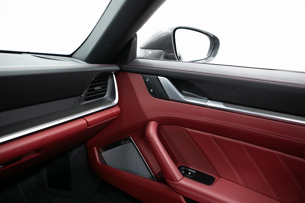 Thumbnail: 2023 Porsche 911 - 22