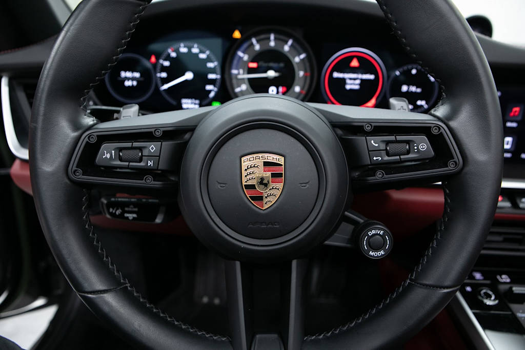 Thumbnail: 2023 Porsche 911 - 10