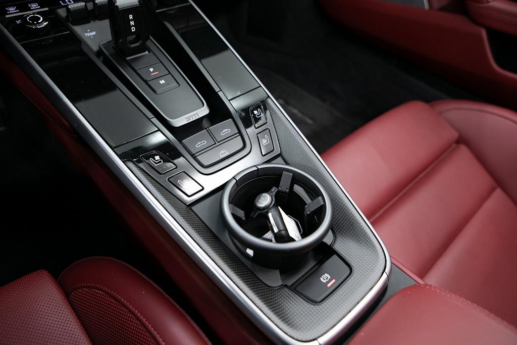 Thumbnail: 2023 Porsche 911 - 21