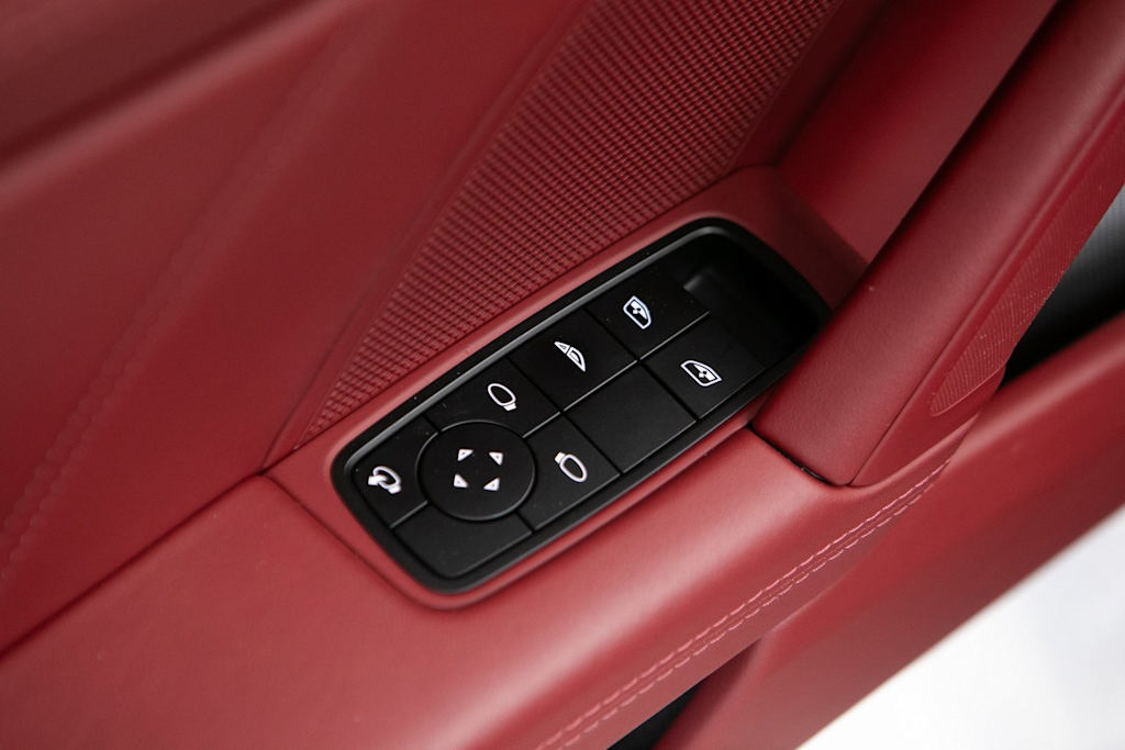 Thumbnail: 2023 Porsche 911 - 16