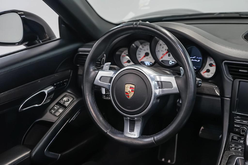 Thumbnail: 2015 Porsche 911 - 12