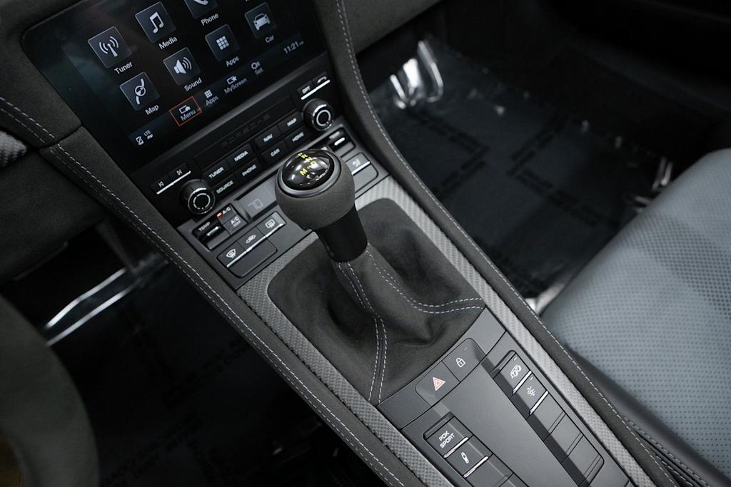 Thumbnail: 2024 Porsche 718 Boxster - 21