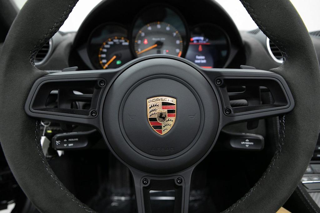 Thumbnail: 2024 Porsche 718 Boxster - 17