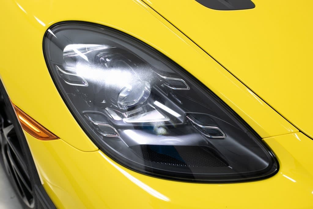 Thumbnail: 2025 Porsche 718 Boxster - 25