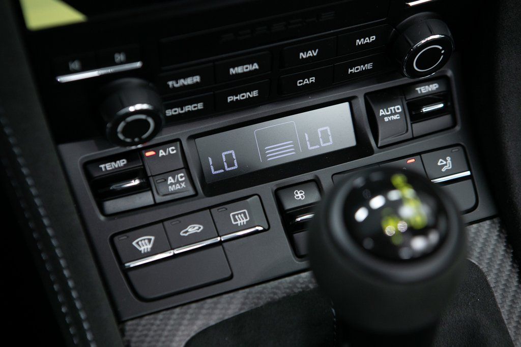 Thumbnail: 2025 Porsche 718 Boxster - 21