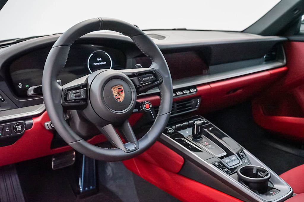 Thumbnail: 2026 Porsche 911 - 2