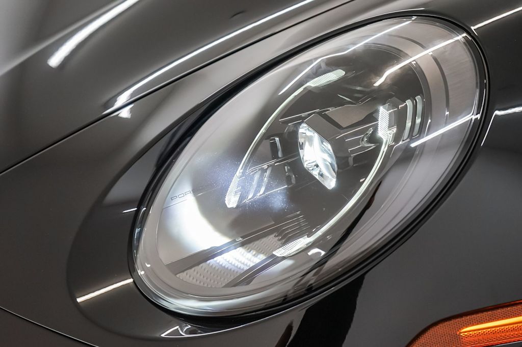 Thumbnail: 2026 Porsche 911 - 22