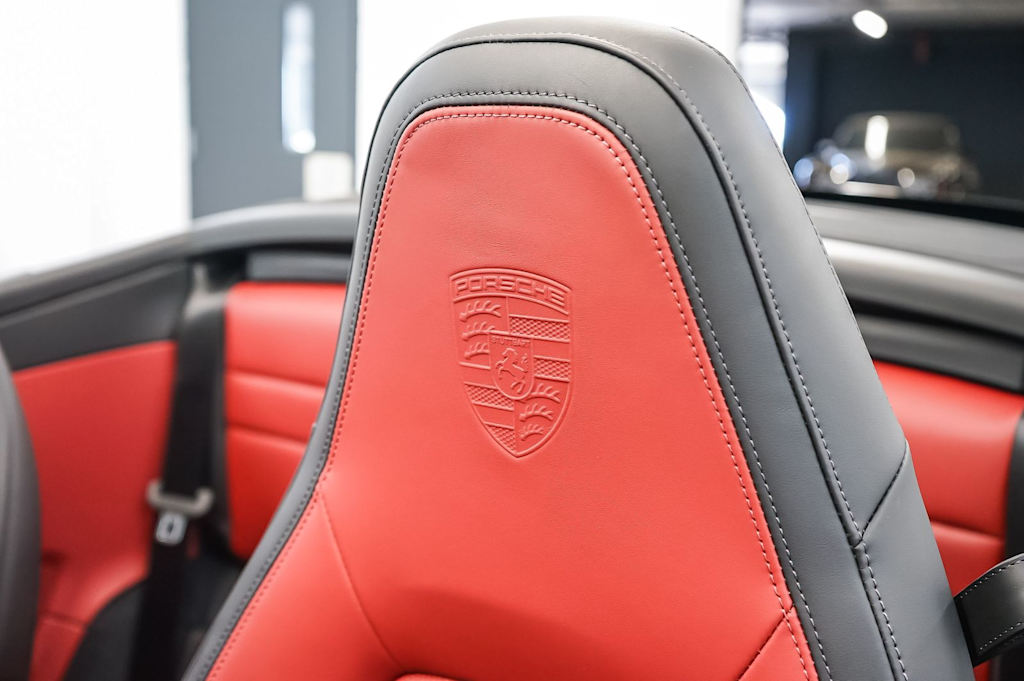 Thumbnail: 2026 Porsche 911 - 35