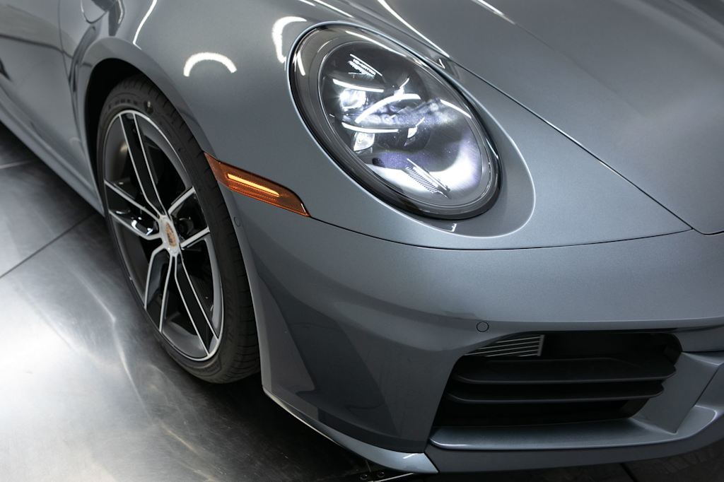 Thumbnail: 2026 Porsche 911 - 4