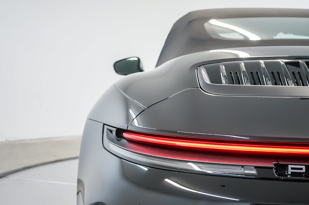 Thumbnail: 2026 Porsche 911 - 5