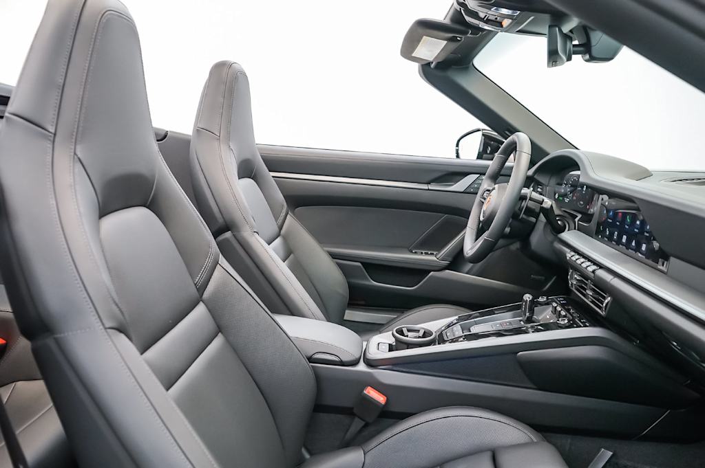 Thumbnail: 2026 Porsche 911 - 9