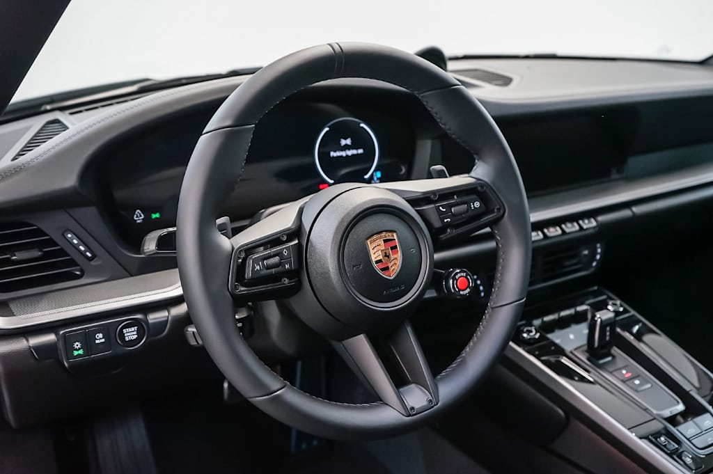 Thumbnail: 2026 Porsche 911 - 2