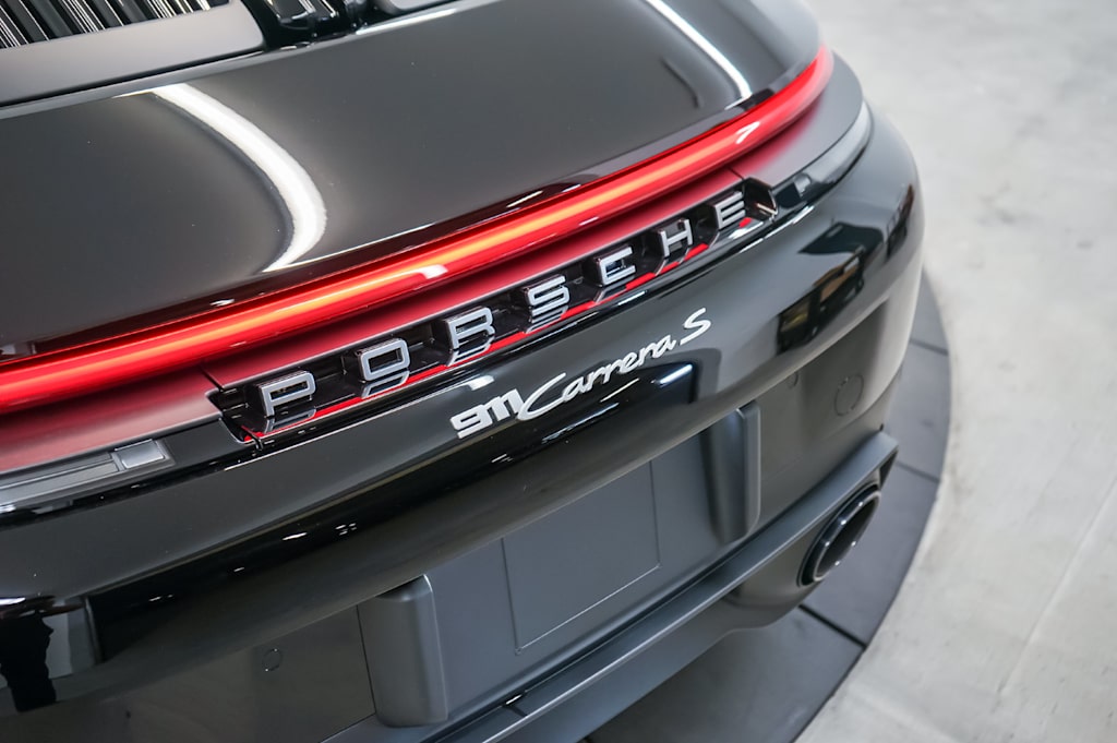 Thumbnail: 2026 Porsche 911 - 21