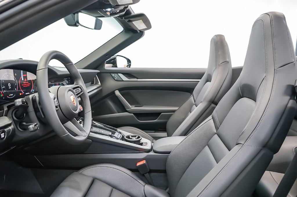 Thumbnail: 2026 Porsche 911 - 26
