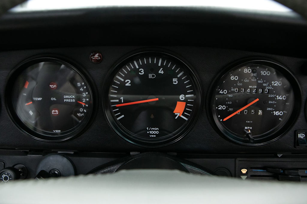 Thumbnail: 1989 Porsche 911 - 12