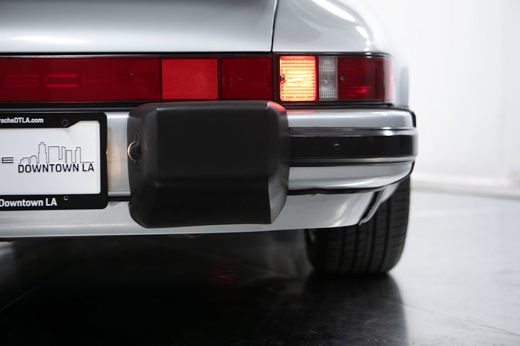 Thumbnail: 1989 Porsche 911 - 21