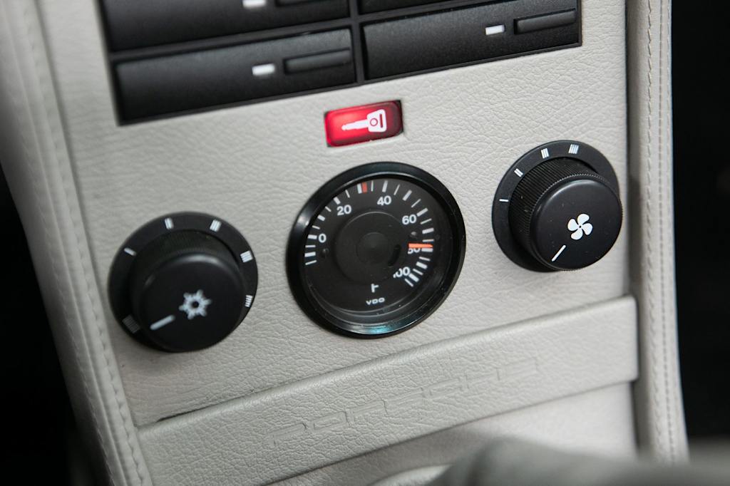 Thumbnail: 1989 Porsche 911 - 27