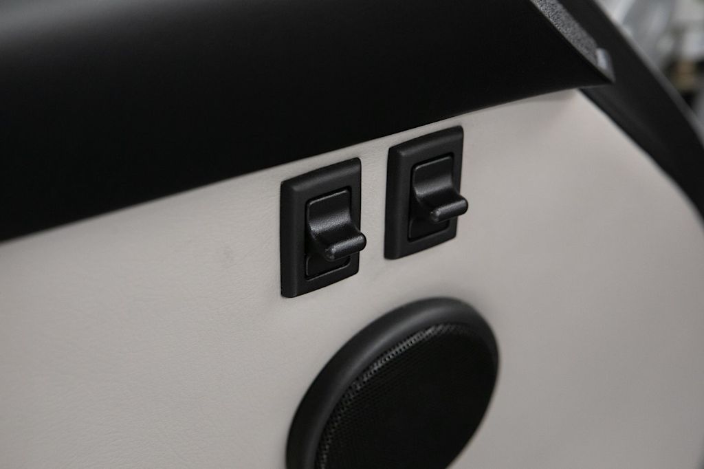 Thumbnail: 1989 Porsche 911 - 25