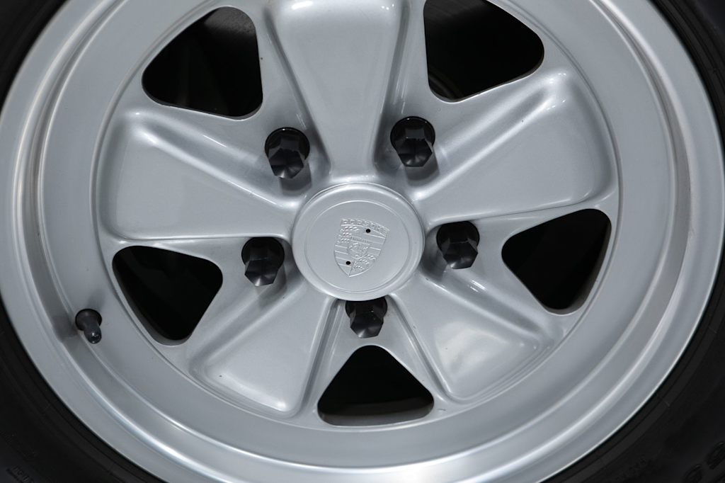 Thumbnail: 1989 Porsche 911 - 11