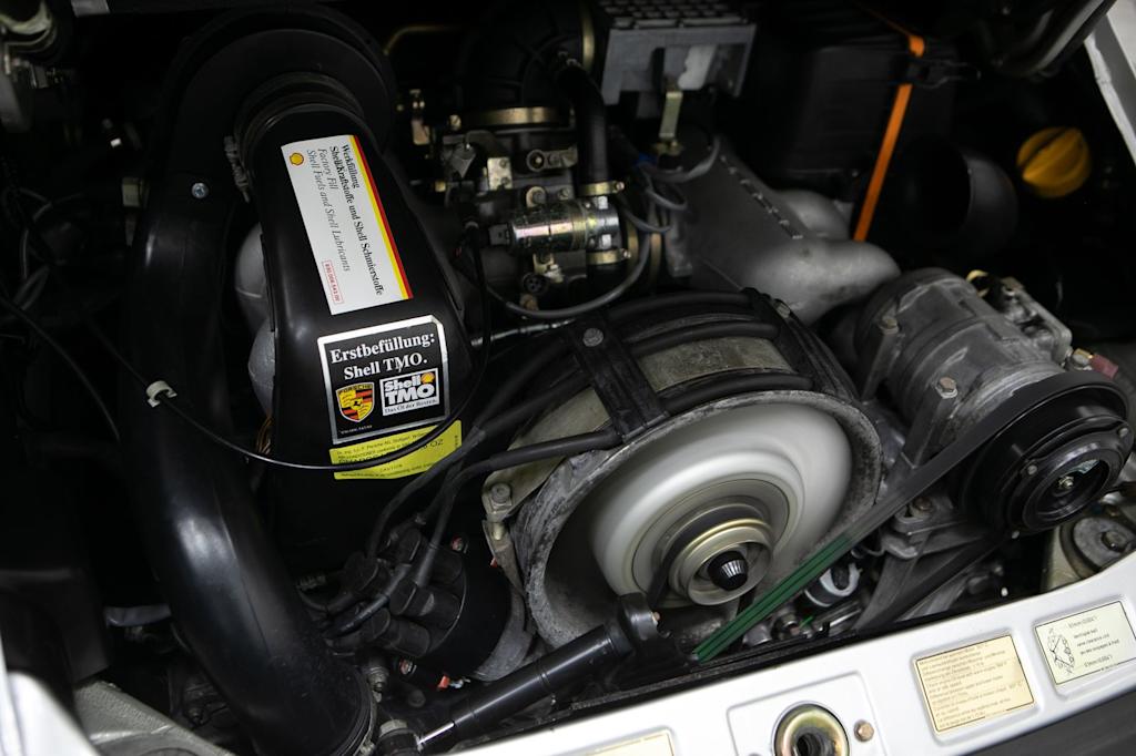 Thumbnail: 1989 Porsche 911 - 32