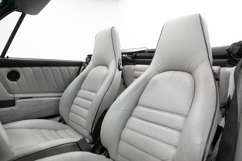 Thumbnail: 1989 Porsche 911 - 9