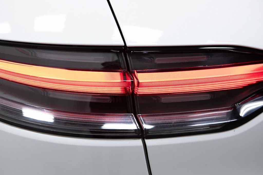 Thumbnail: 2022 Porsche Macan - 34