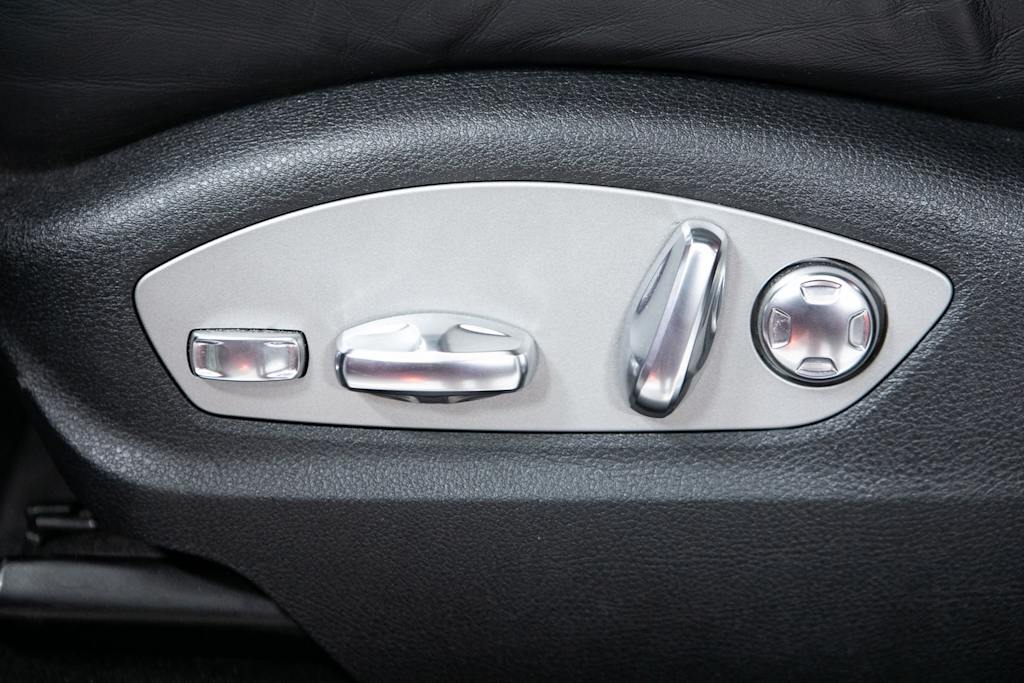 Thumbnail: 2022 Porsche Macan - 20