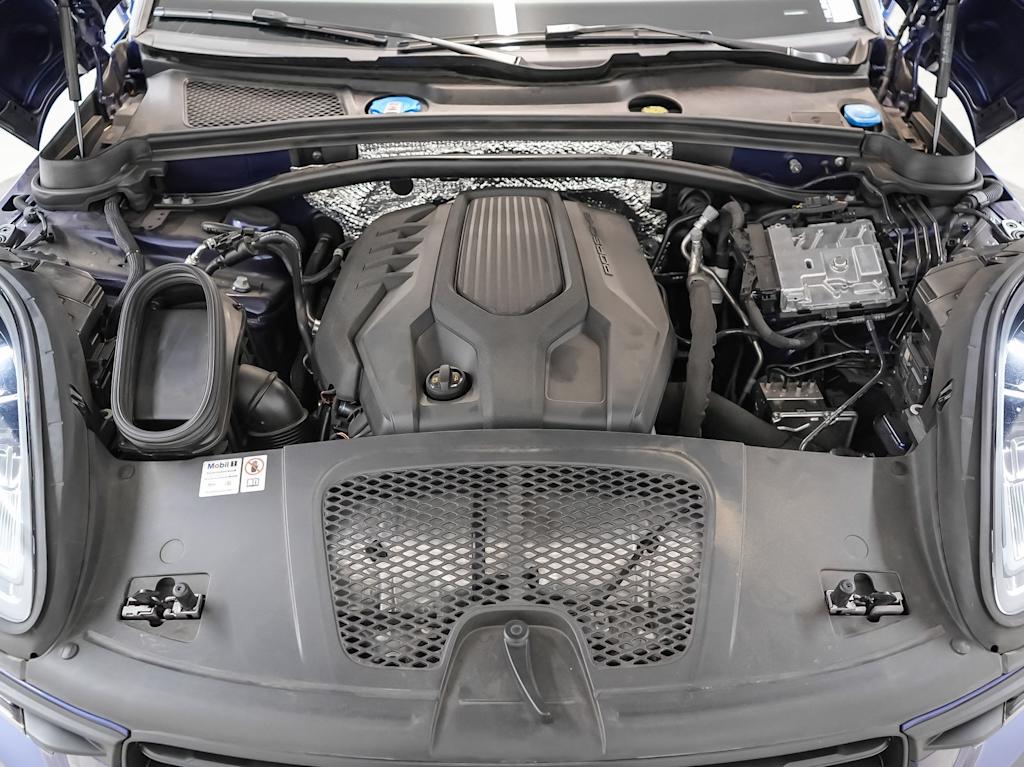 Thumbnail: 2024 Porsche Macan - 8