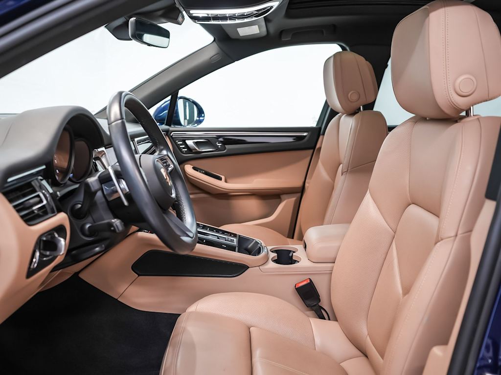 Thumbnail: 2024 Porsche Macan - 26