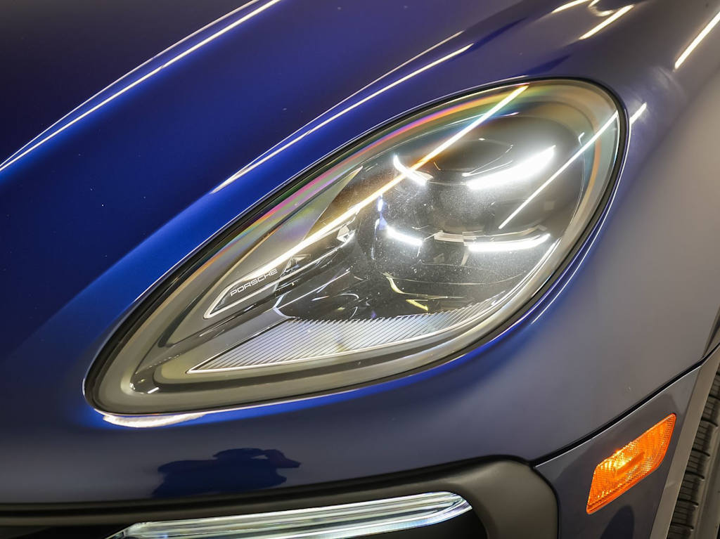 Thumbnail: 2024 Porsche Macan - 23