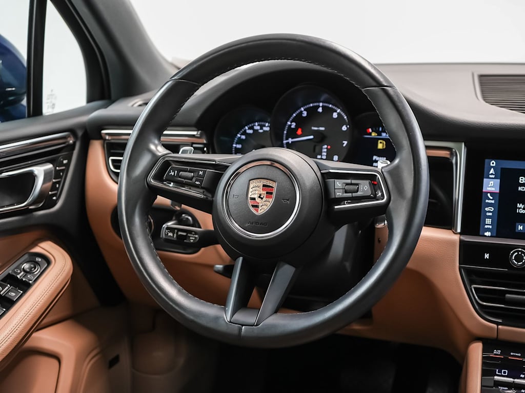 Thumbnail: 2024 Porsche Macan - 14
