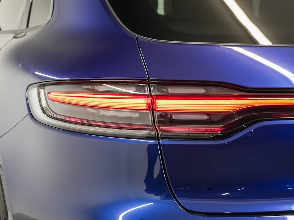 Thumbnail: 2024 Porsche Macan - 25