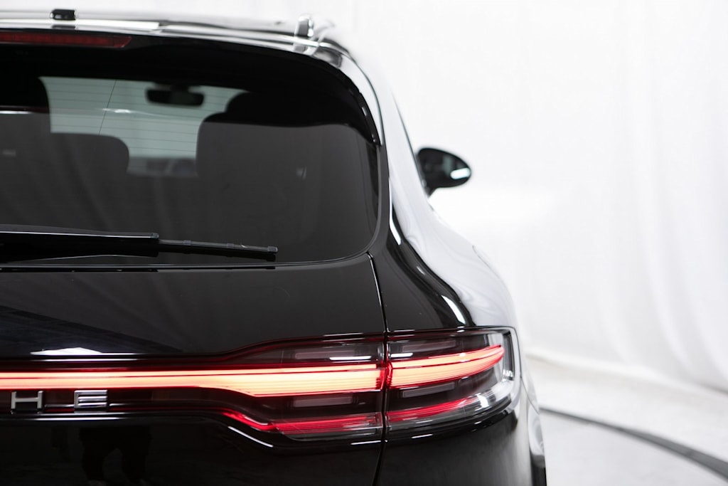 Thumbnail: 2024 Porsche Macan - 36