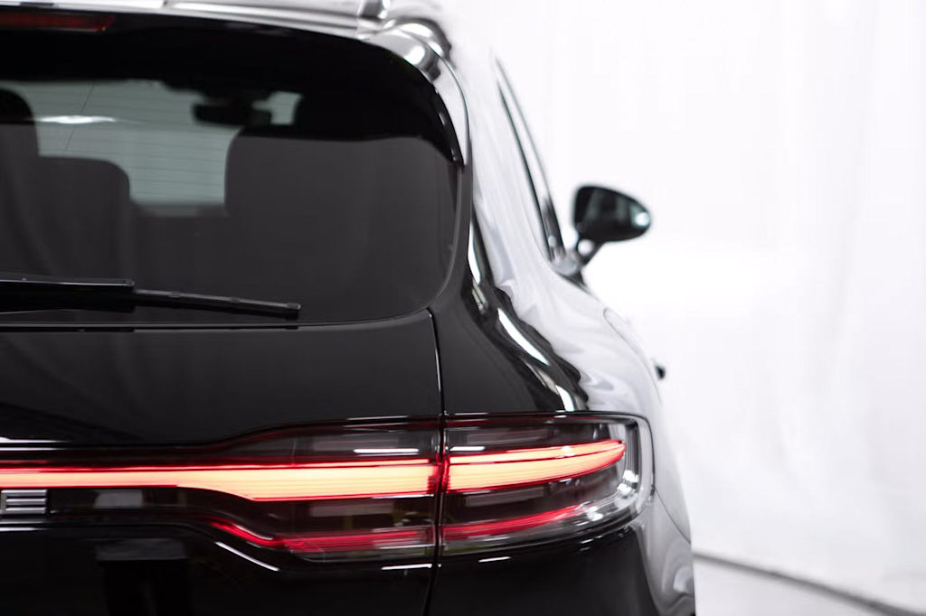 Thumbnail: 2026 Porsche Macan - 23