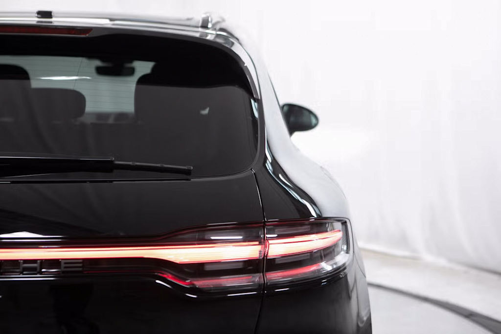 Thumbnail: 2026 Porsche Macan - 24