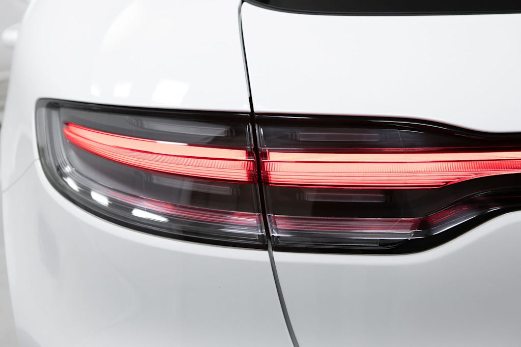 Thumbnail: 2024 Porsche Macan - 20