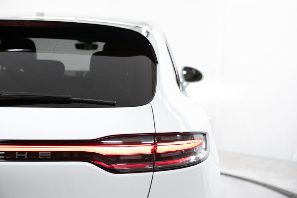 Thumbnail: 2024 Porsche Macan - 23
