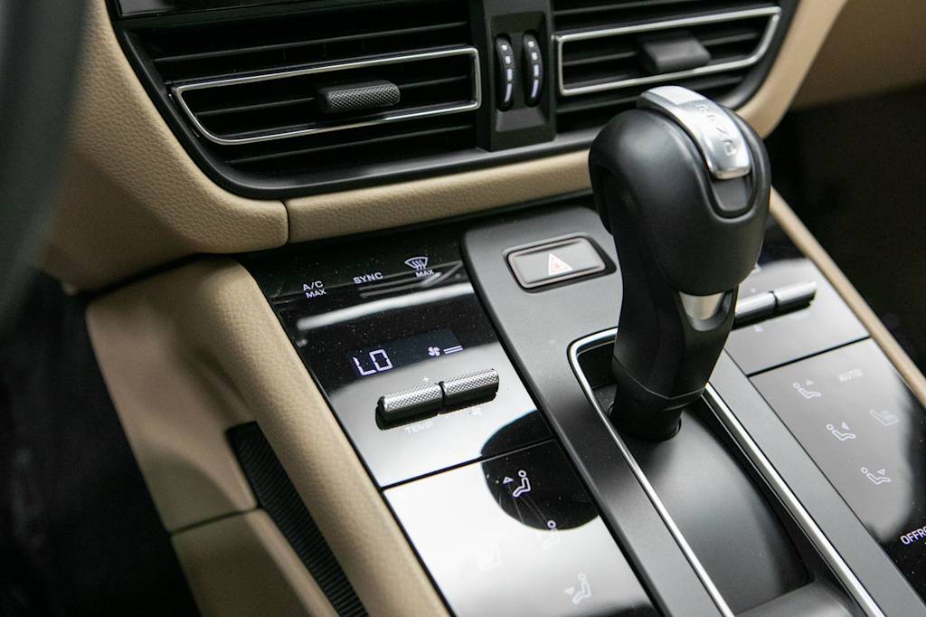 Thumbnail: 2024 Porsche Macan - 28