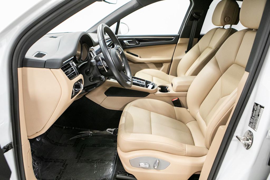 Thumbnail: 2024 Porsche Macan - 7