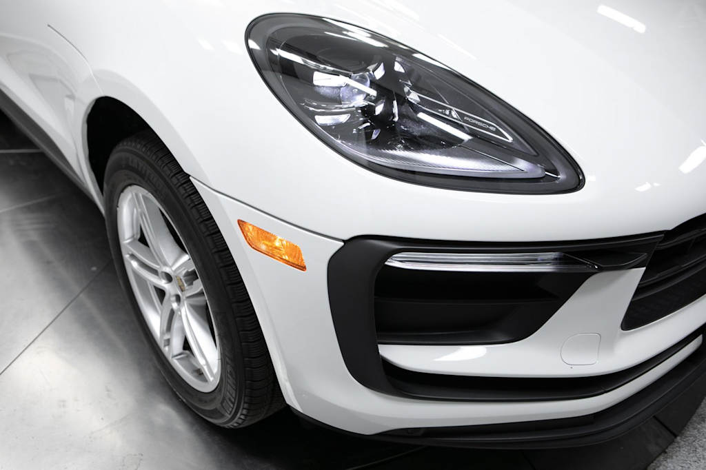 Thumbnail: 2024 Porsche Macan - 4