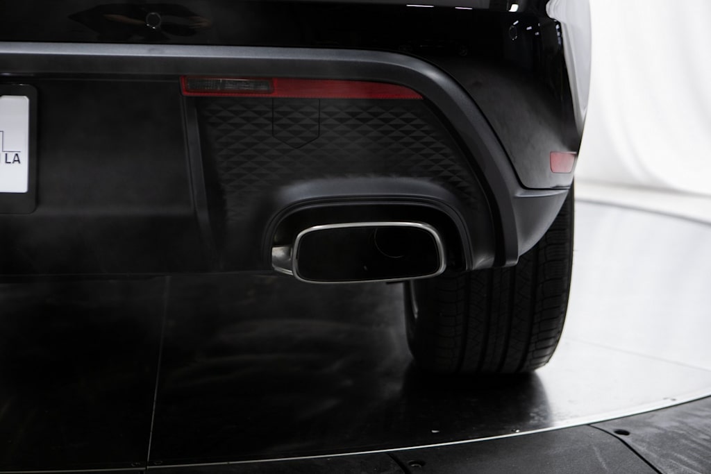 Thumbnail: 2026 Porsche Macan - 35