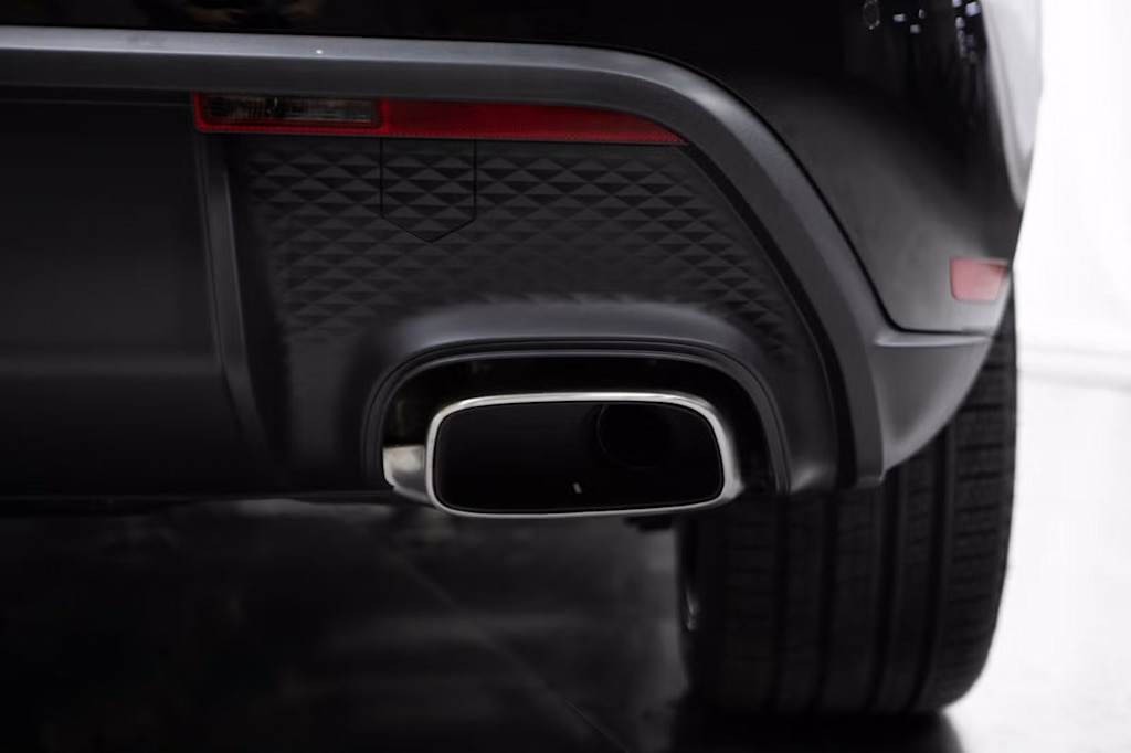 Thumbnail: 2026 Porsche Macan - 22