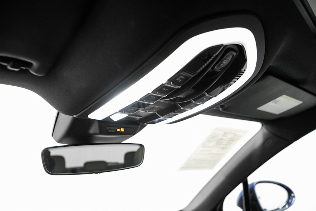 Thumbnail: 2024 Porsche Macan - 30