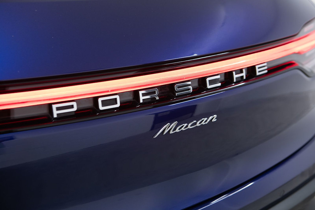Thumbnail: 2024 Porsche Macan - 37