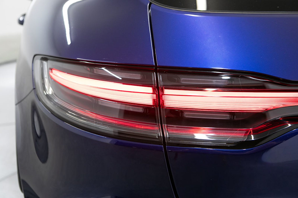 Thumbnail: 2024 Porsche Macan - 36