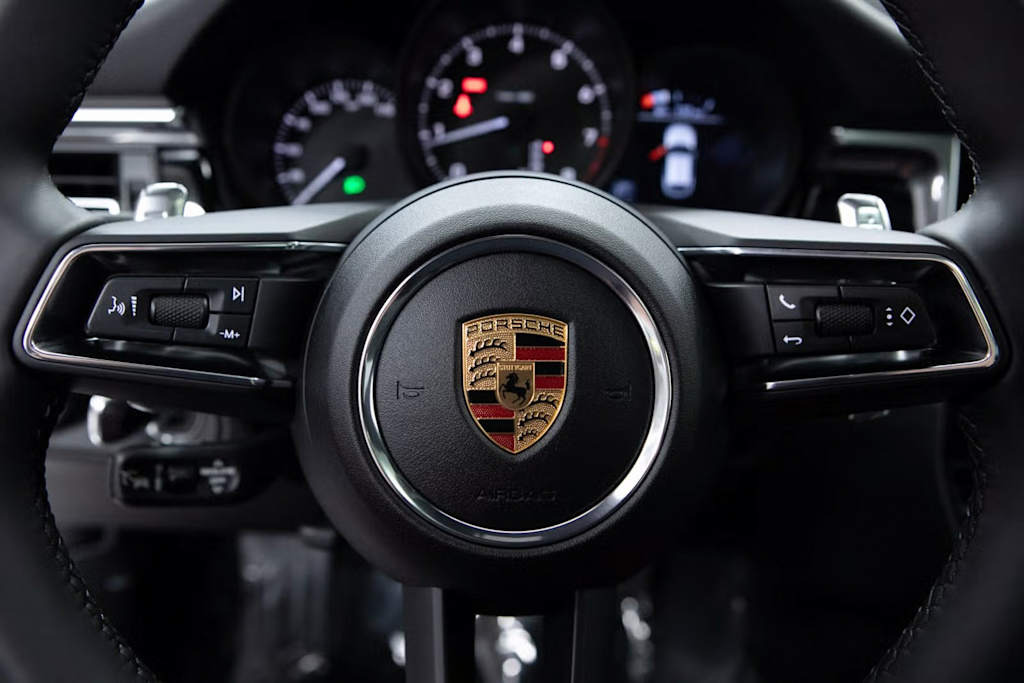 Thumbnail: 2025 Porsche Macan - 19