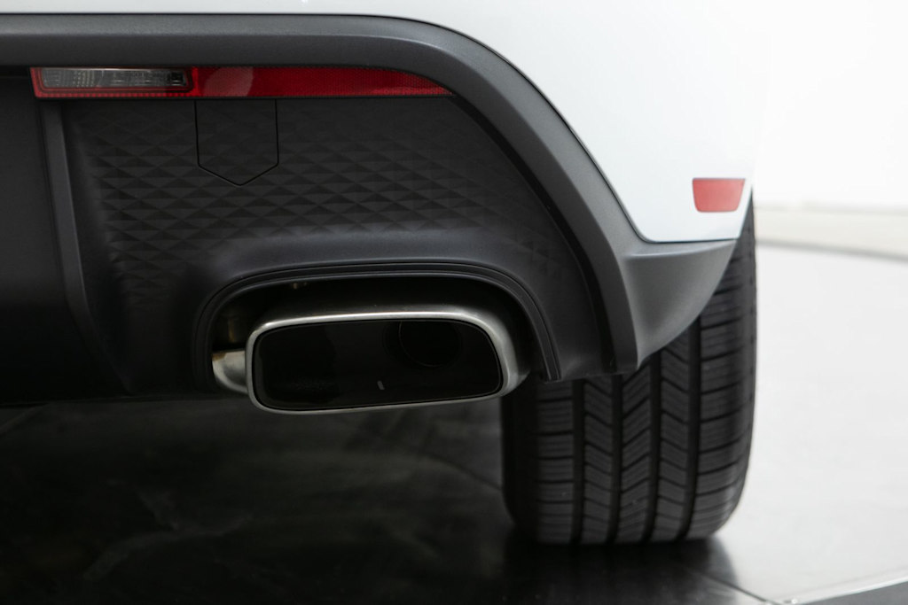 Thumbnail: 2025 Porsche Macan - 37