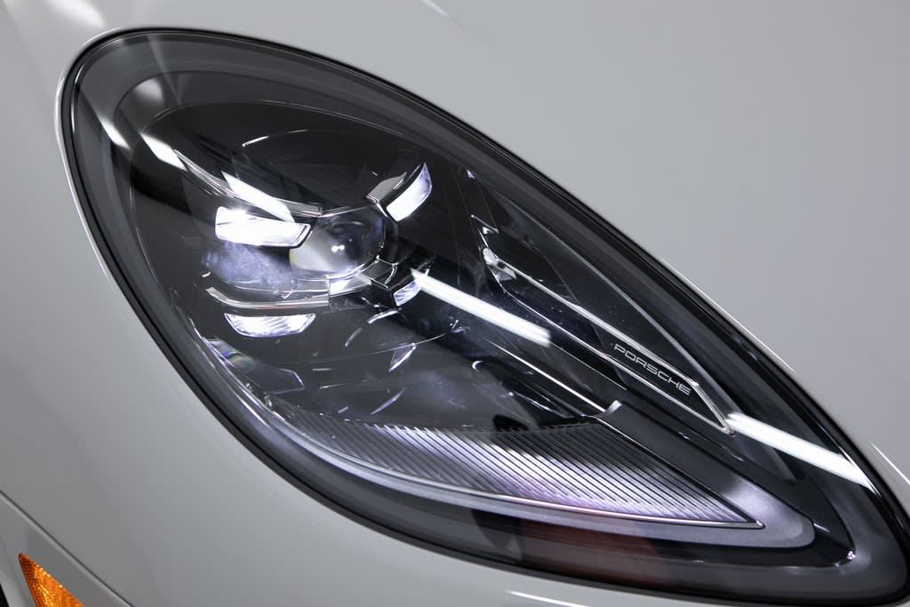 Thumbnail: 2025 Porsche Macan - 34