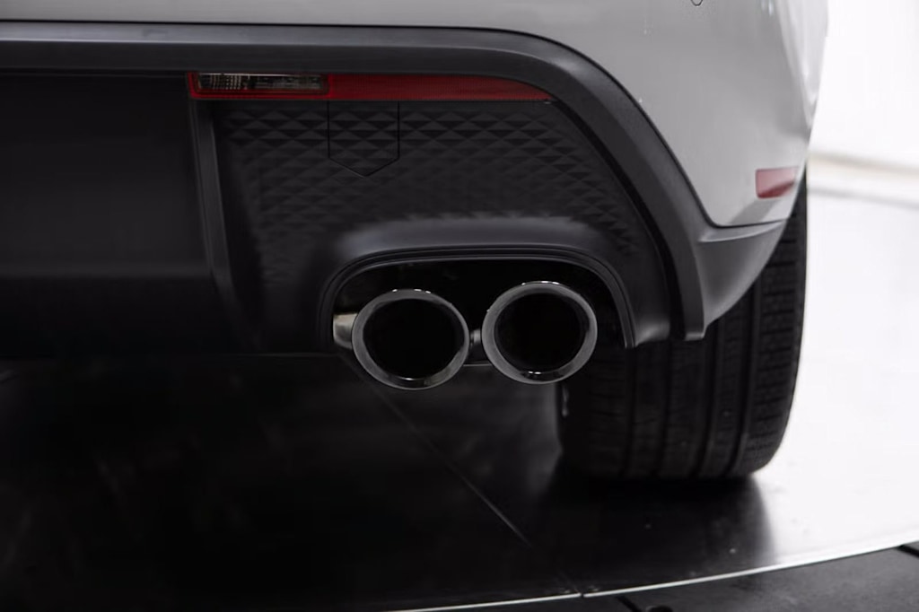 Thumbnail: 2026 Porsche Macan - 23