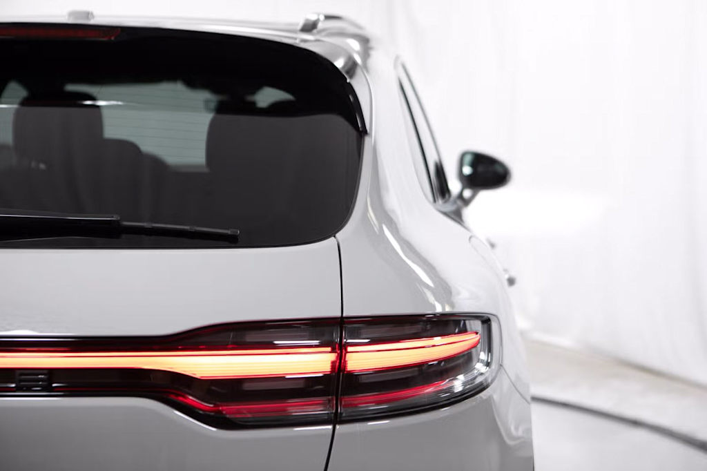 Thumbnail: 2026 Porsche Macan - 24